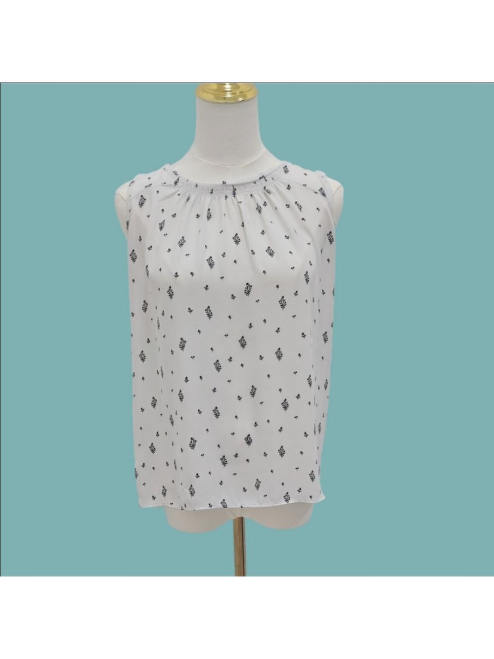 ❤️❤️❤️LOFT White Sleeveless Gathered-Neck Printed Camisole